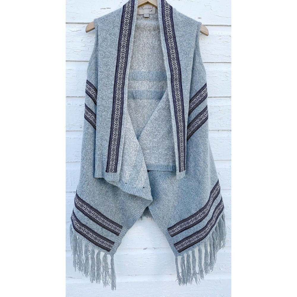 Paper Crane Light Gray Open-Front Fringe Poncho with Navy Trim